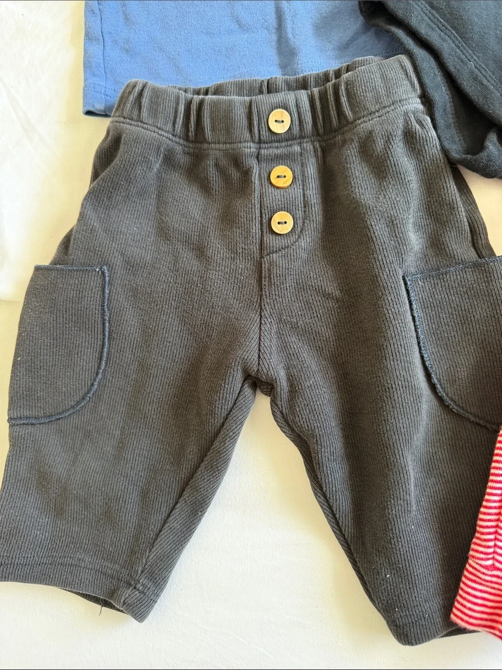Baby Clothing assorted bundle size 9-12 months